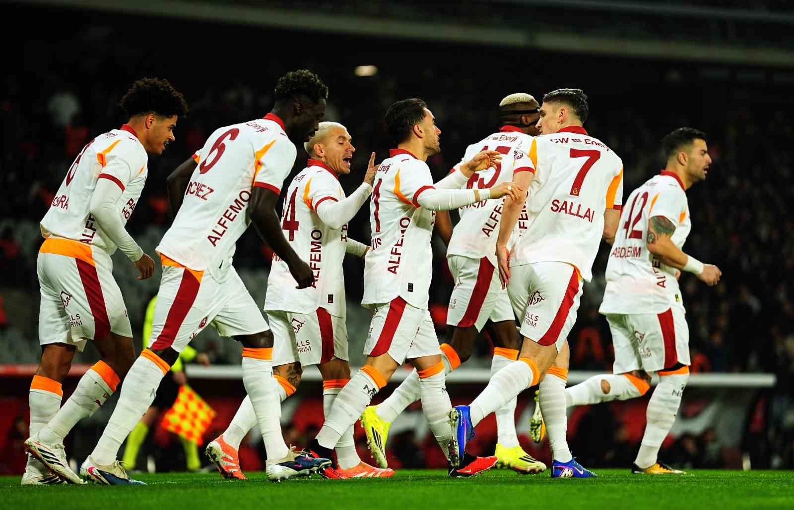 galatasaray ligdeki yenilmezlik serisini 7 maca cikardi 0 T1t7mQn1