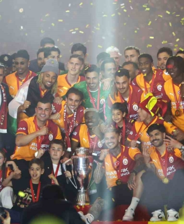 galatasaray-ligi-77-puanla-sampiyon-olarak-tamamladi-4qKmqxu6.jpg