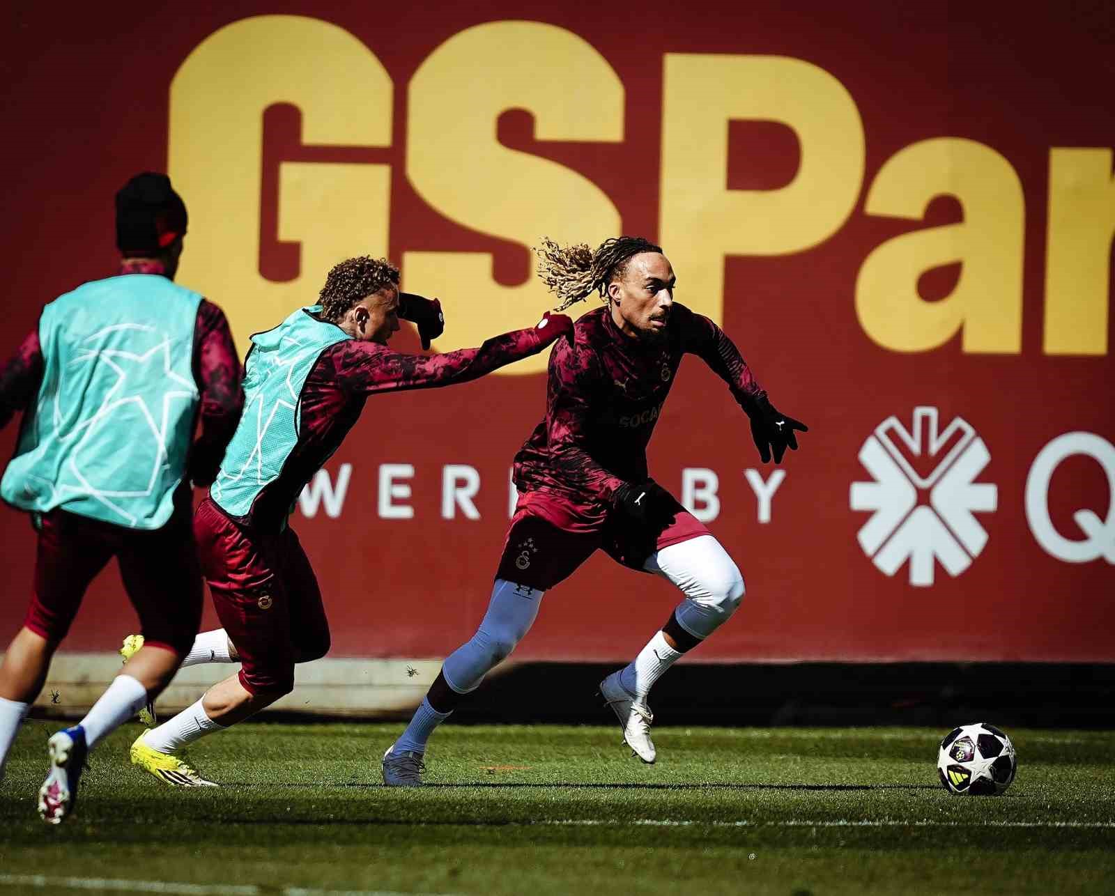 galatasaray liverpool maci hazirliklarina basladi 1 f1PQik7F