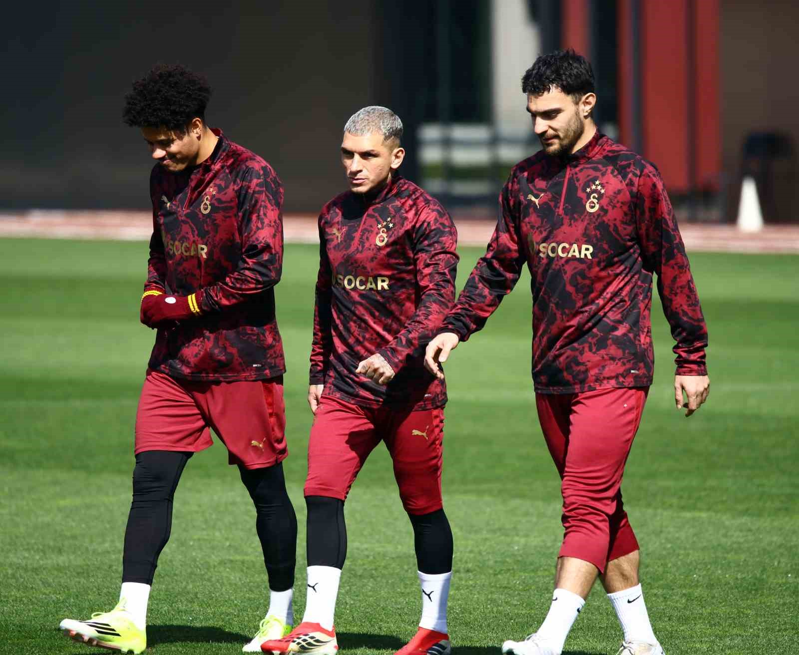 galatasaray liverpool maci hazirliklarini tamamladi 10 ZVbyXzn2