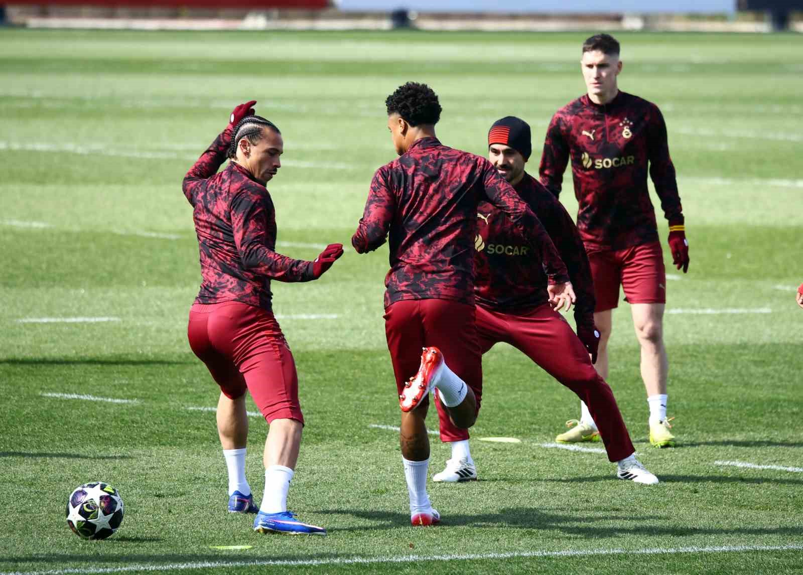 galatasaray liverpool maci hazirliklarini tamamladi 13 MzFHbu2P