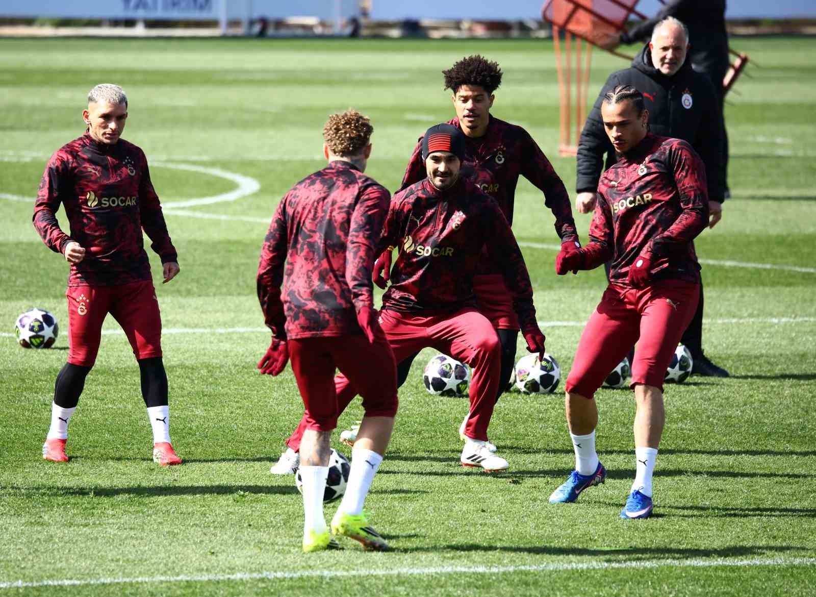 galatasaray liverpool maci hazirliklarini tamamladi 15 ABEHZJrm