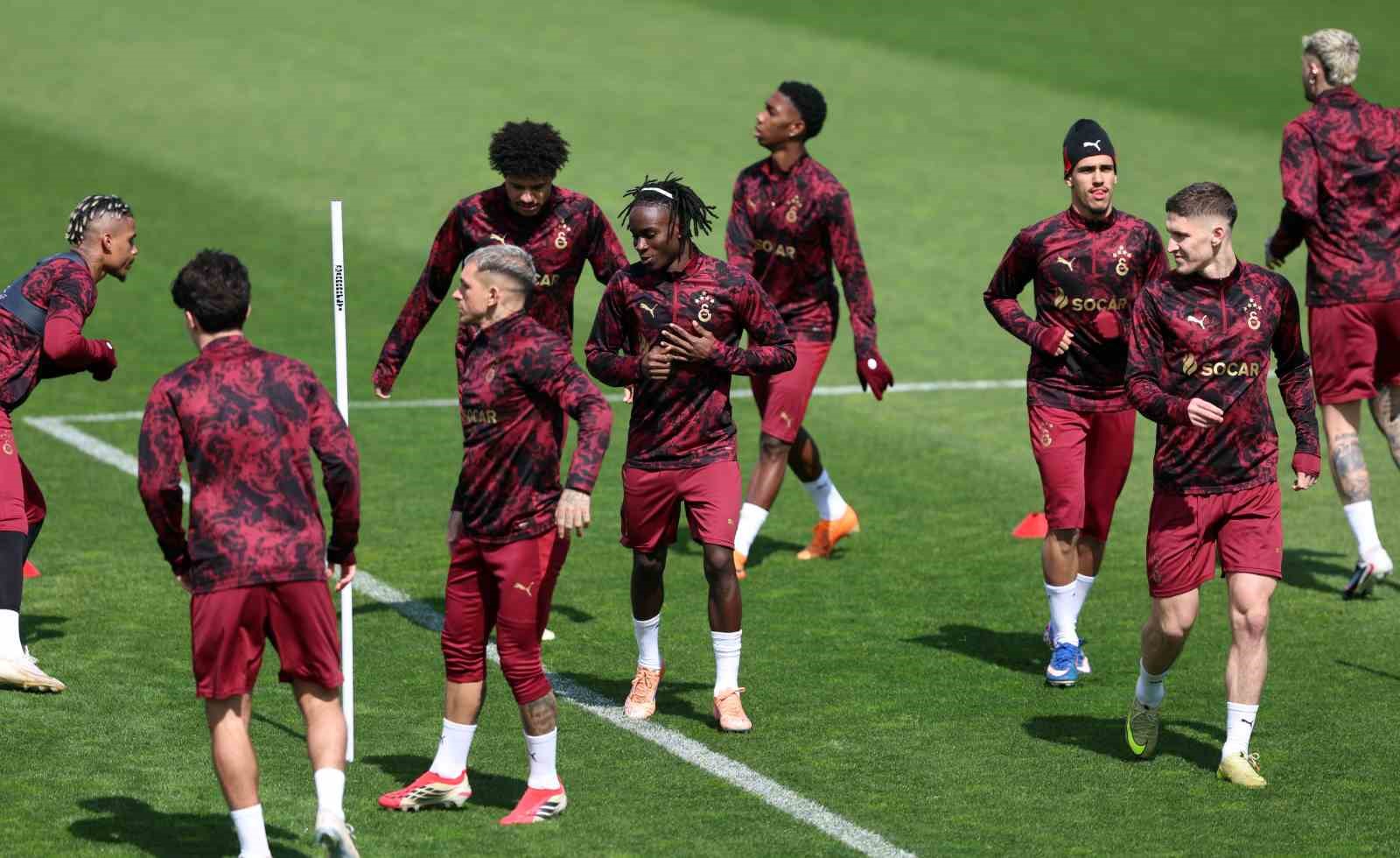 galatasaray liverpool maci hazirliklarini tamamladi 5 cQ4K3FmD