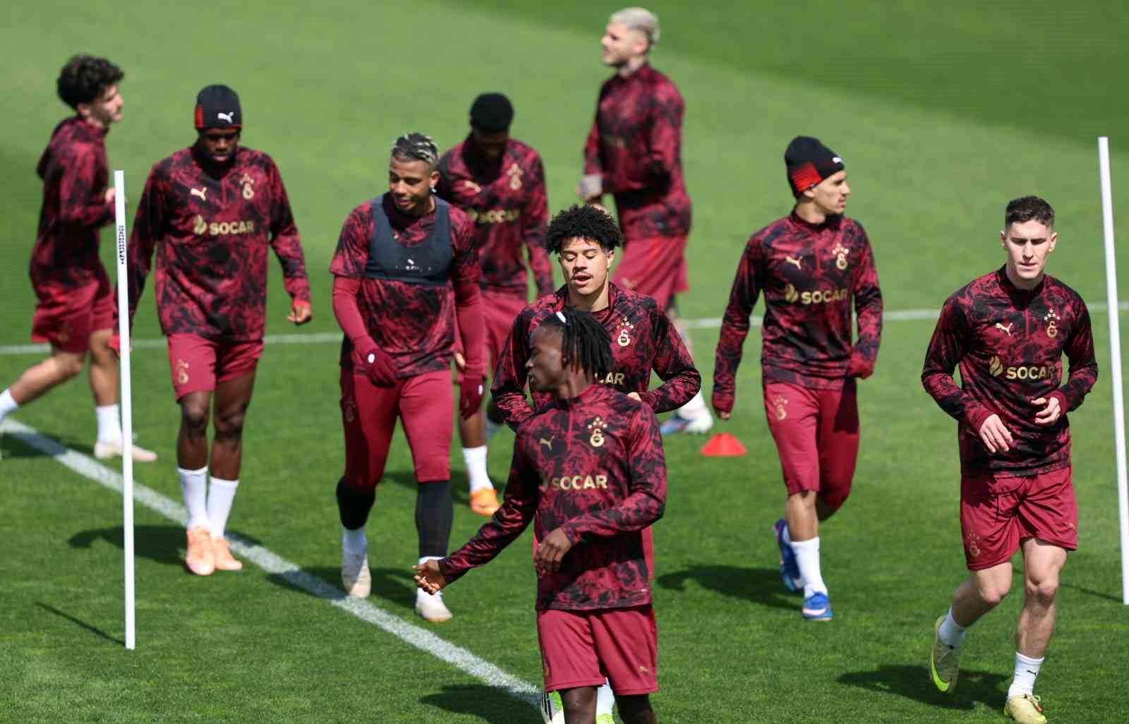 galatasaray liverpool maci hazirliklarini tamamladi 6 eTfBlyRe