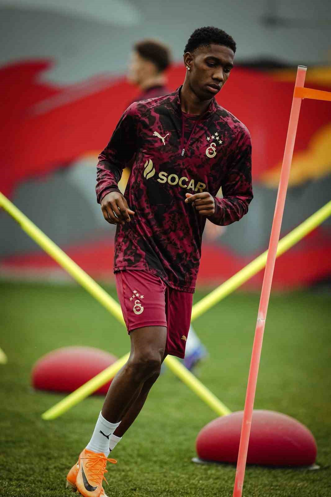 galatasaray manchester city maci hazirliklarina basladi 4 XDBlBqrg