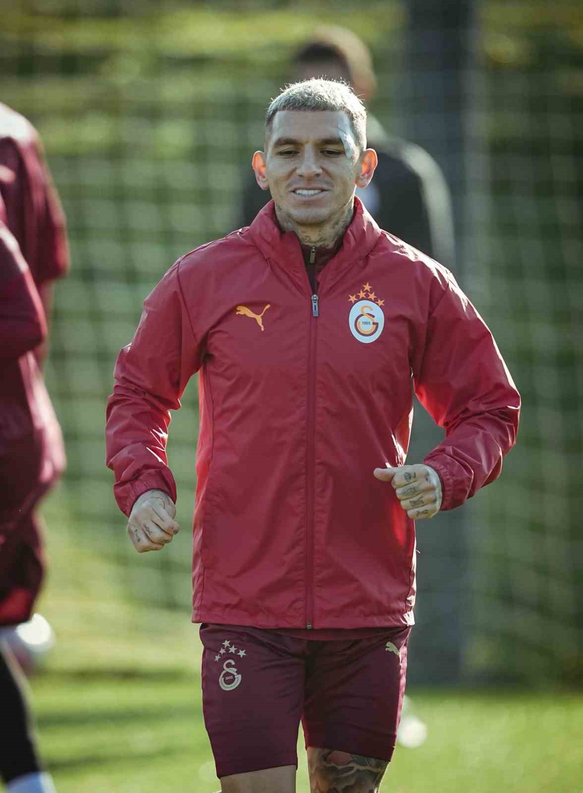 Galatasaray, Samsunspor maçı hazırlıklarına devam etti 8 galatasaray samsunspor maci hazirliklarina devam etti 4 UcJN3R2U