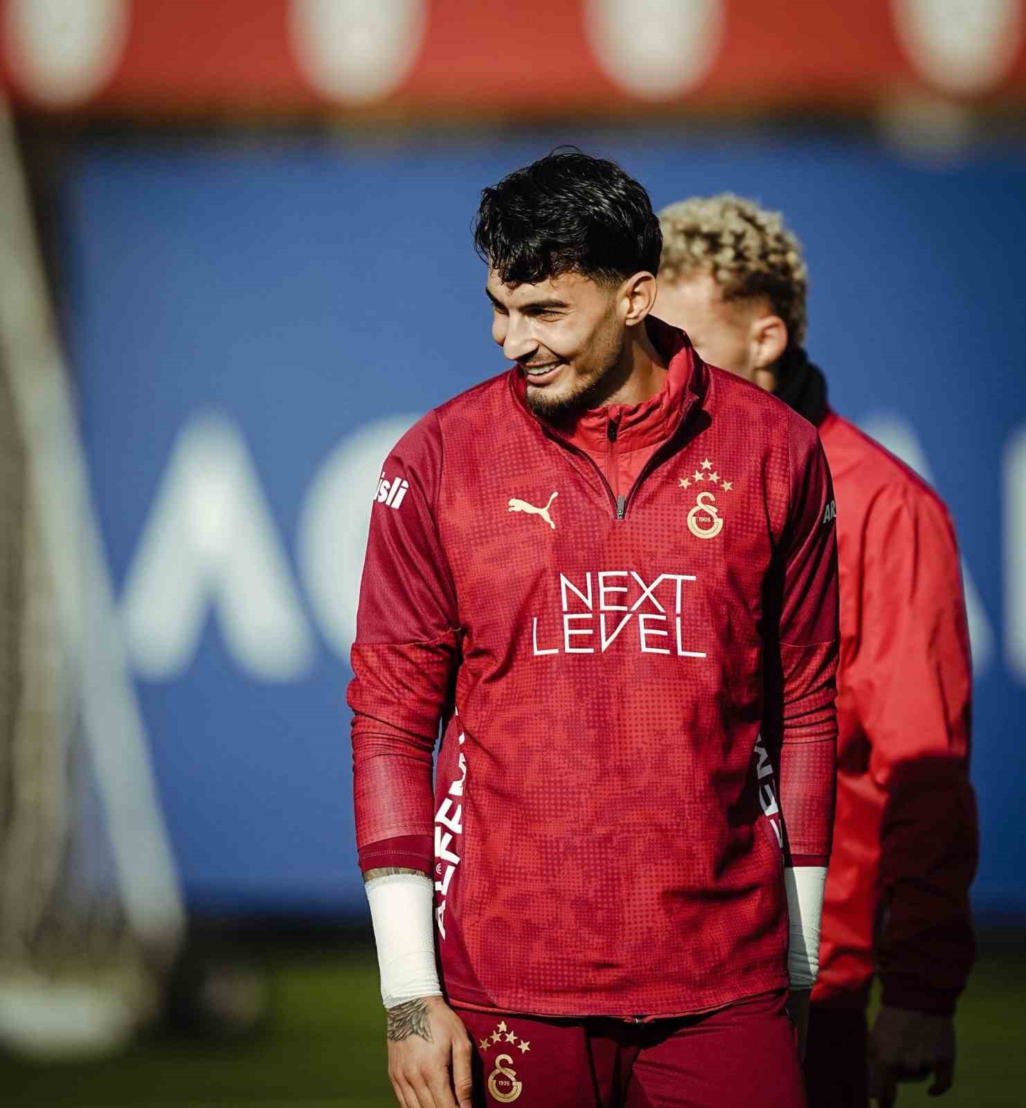 Galatasaray, Samsunspor maçı hazırlıklarına devam etti 10 galatasaray samsunspor maci hazirliklarina devam etti 6 GDDwOIF8