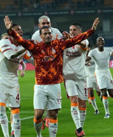 galatasaray-super-ligde-son-9-deplasmanda-kazandi-LiaJKRGJ.jpg