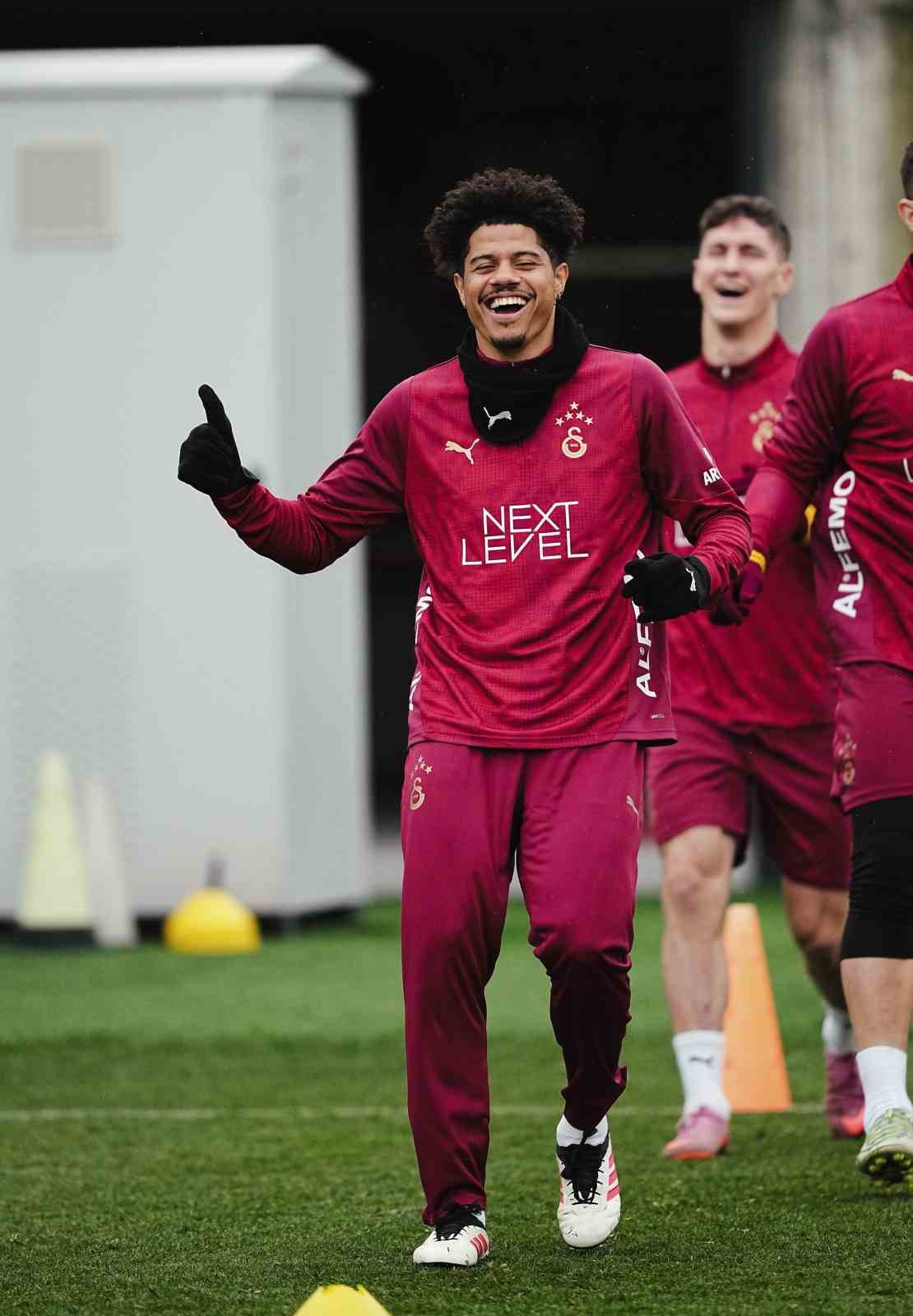 galatasaray trabzonspor maci hazirliklarina devam etti 7 fX7RIs7B