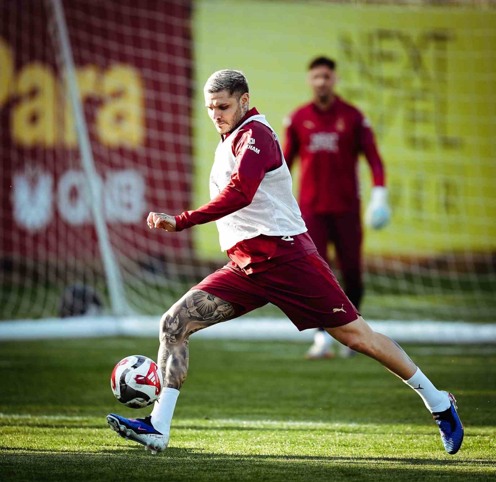 galatasaray trabzonspor maci hazirliklarini surdurdu 0 8uMe2BWX