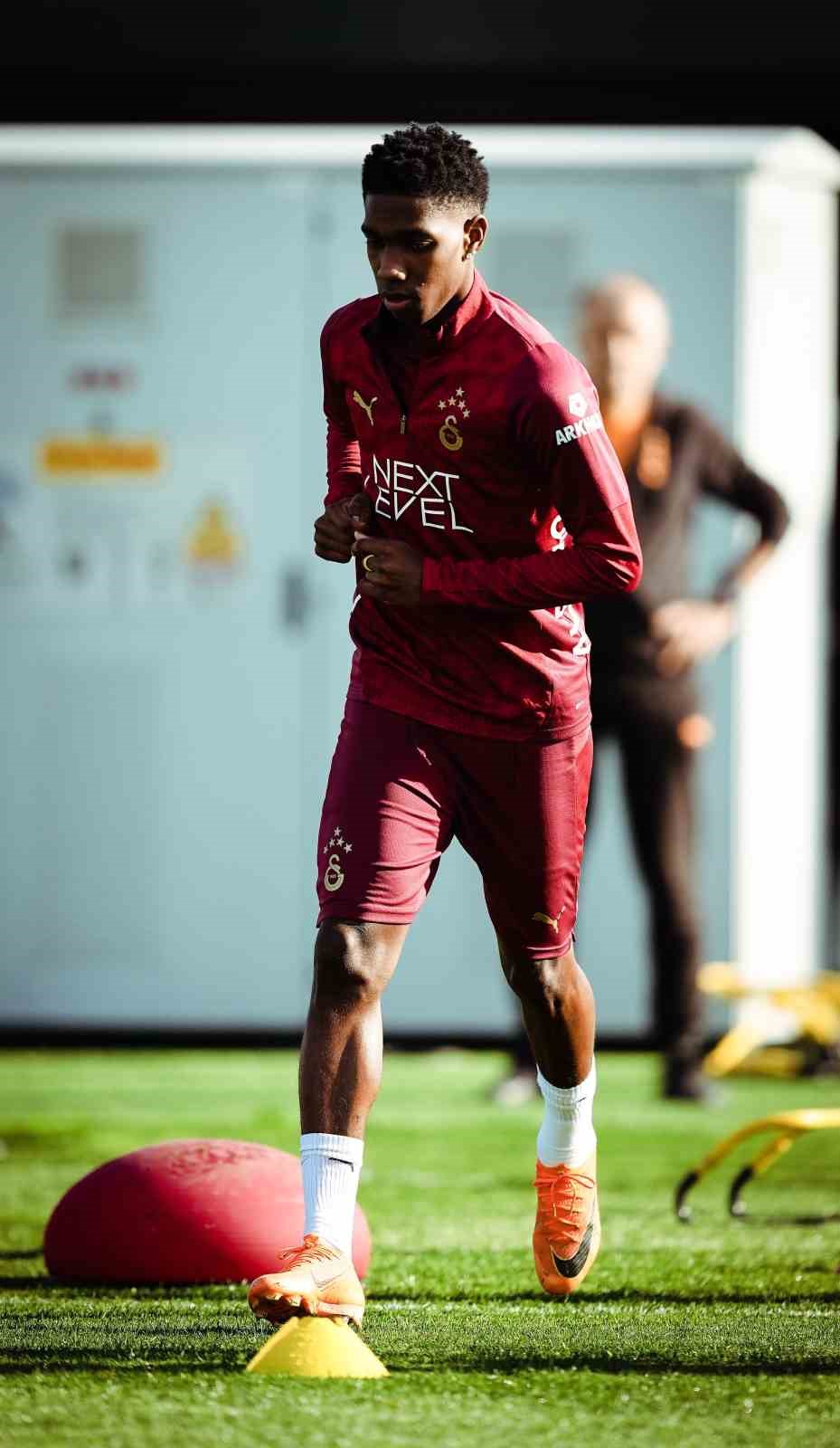 galatasaray trabzonspor maci hazirliklarini surdurdu 1 3ObesObJ