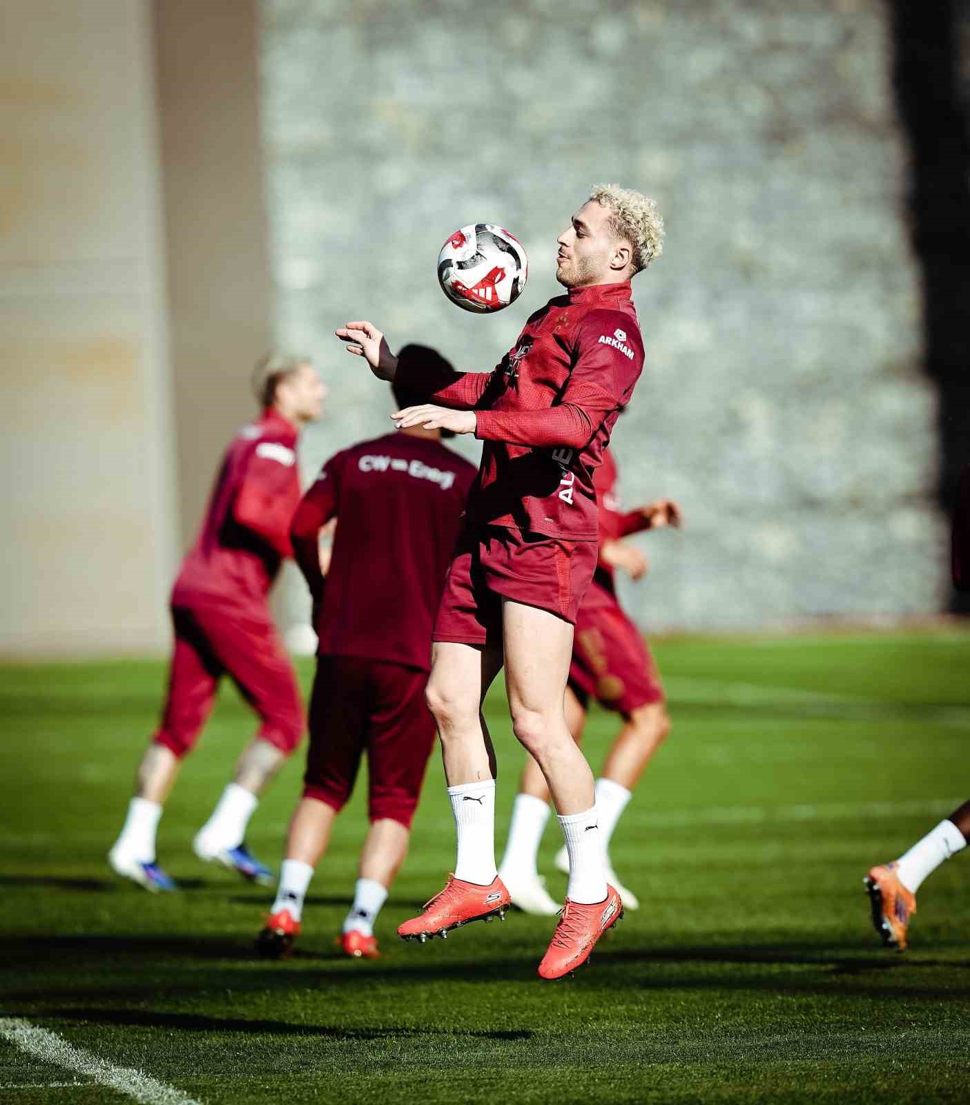 galatasaray trabzonspor maci hazirliklarini surdurdu 1