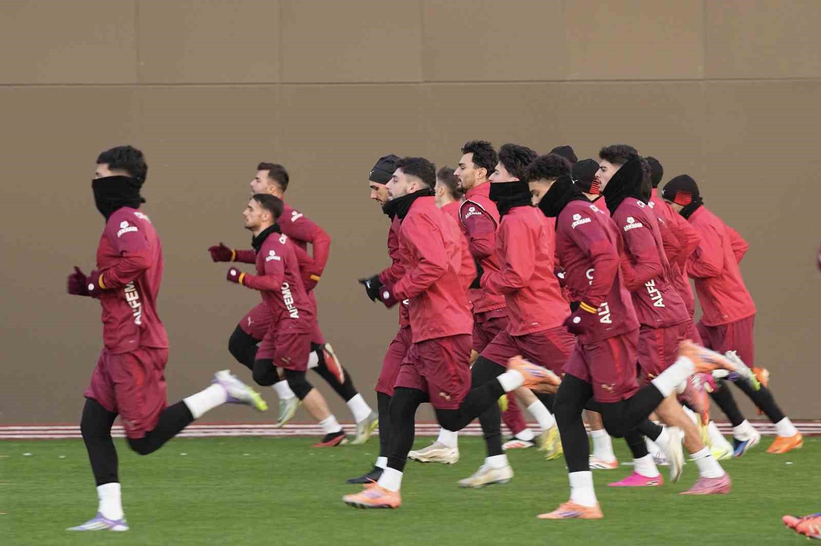 galatasaray trabzonspor maci hazirliklarini surdurdu 1 LM8Y6dAM