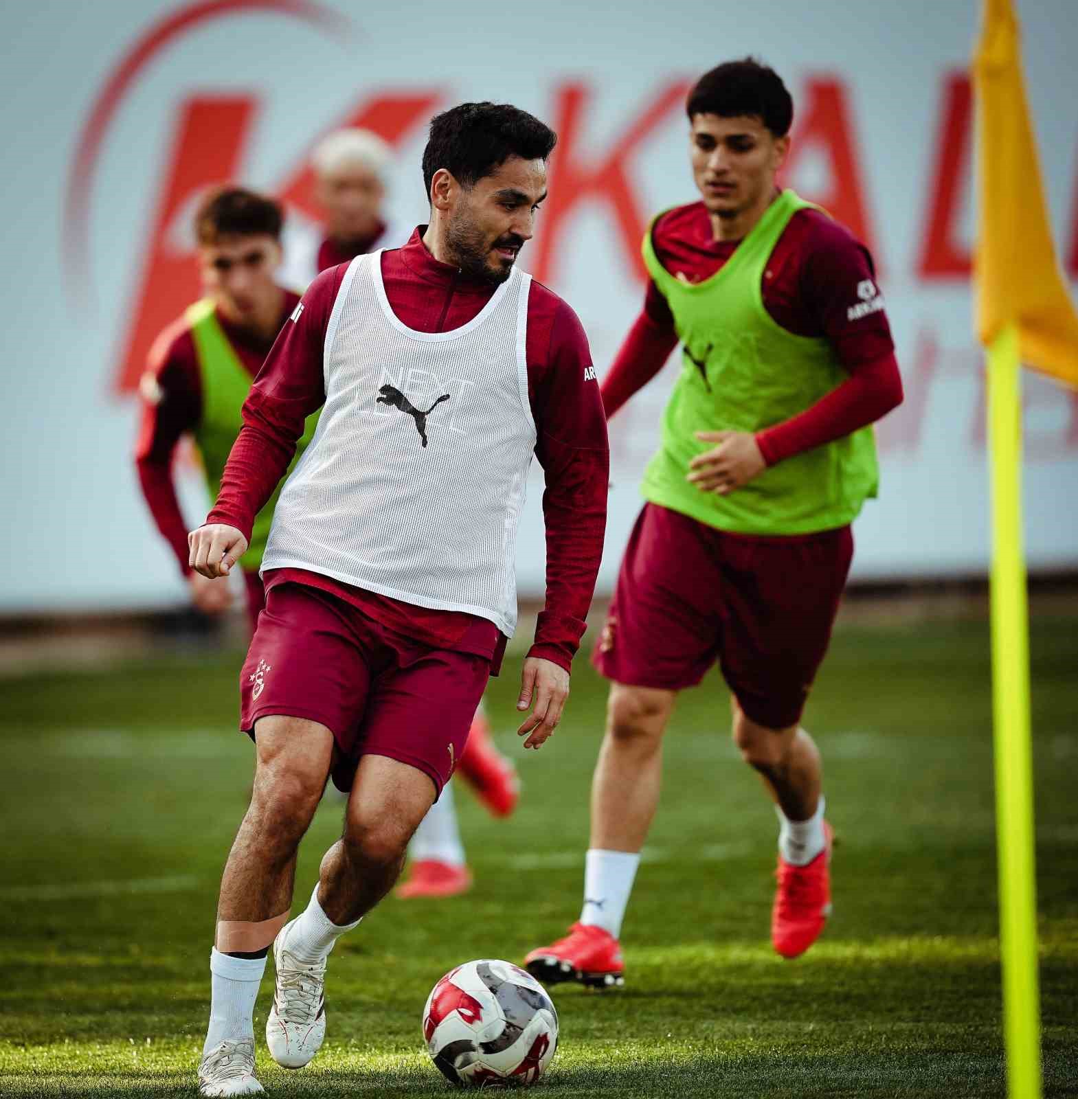 galatasaray trabzonspor maci hazirliklarini surdurdu 2 CS3rt5Ze