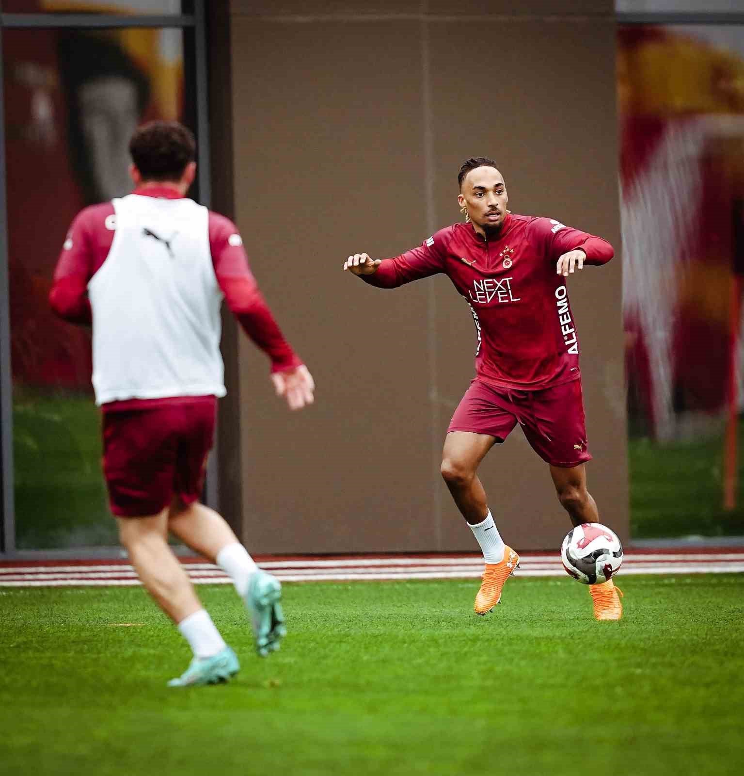 galatasaray trabzonspor maci hazirliklarini surdurdu 3 bJpP5Hze
