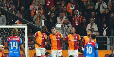 galatasaray-uefa-sampiyonlar-liginde-puanini-10a-cikardi-pCfsV6Zi.jpg