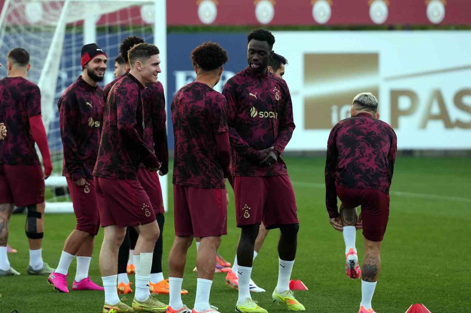 Galatasaray, Union Saint-Gilloise maçı hazırlıklarını tamamladı 6 galatasaray union saint gilloise maci hazirliklarini tamamladi 2 pgI3P3tb