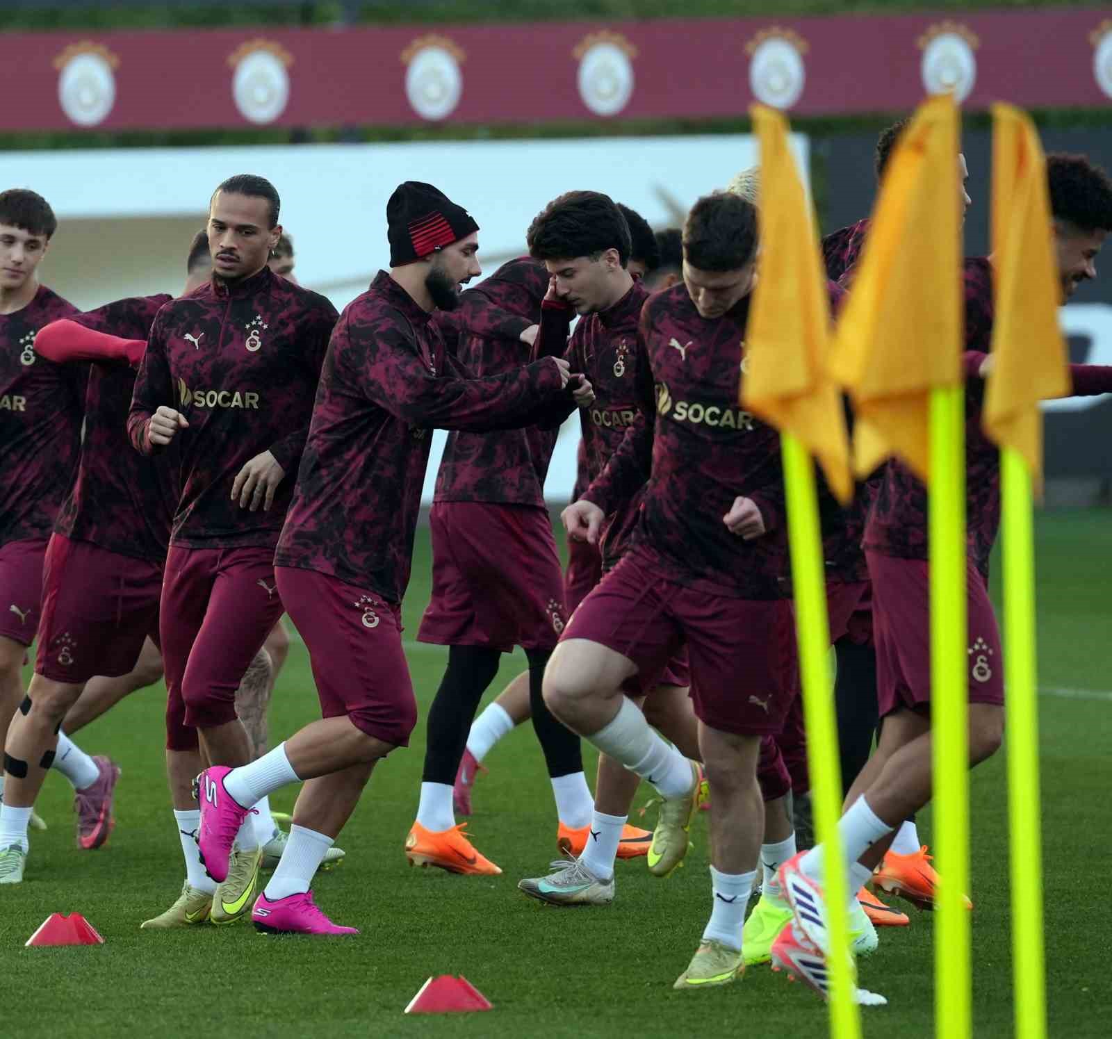 Galatasaray, Union Saint-Gilloise maçı hazırlıklarını tamamladı 8 galatasaray union saint gilloise maci hazirliklarini tamamladi 4 VOTmVA3C