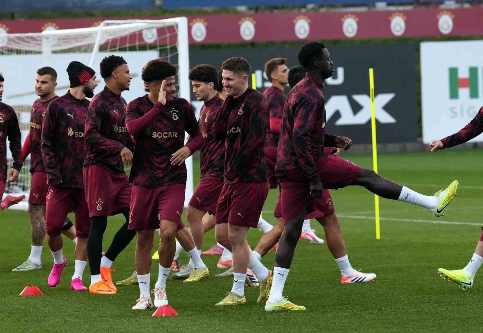 Galatasaray, Union Saint-Gilloise maçı hazırlıklarını tamamladı 9 galatasaray union saint gilloise maci hazirliklarini tamamladi 5 Nck6RCPU