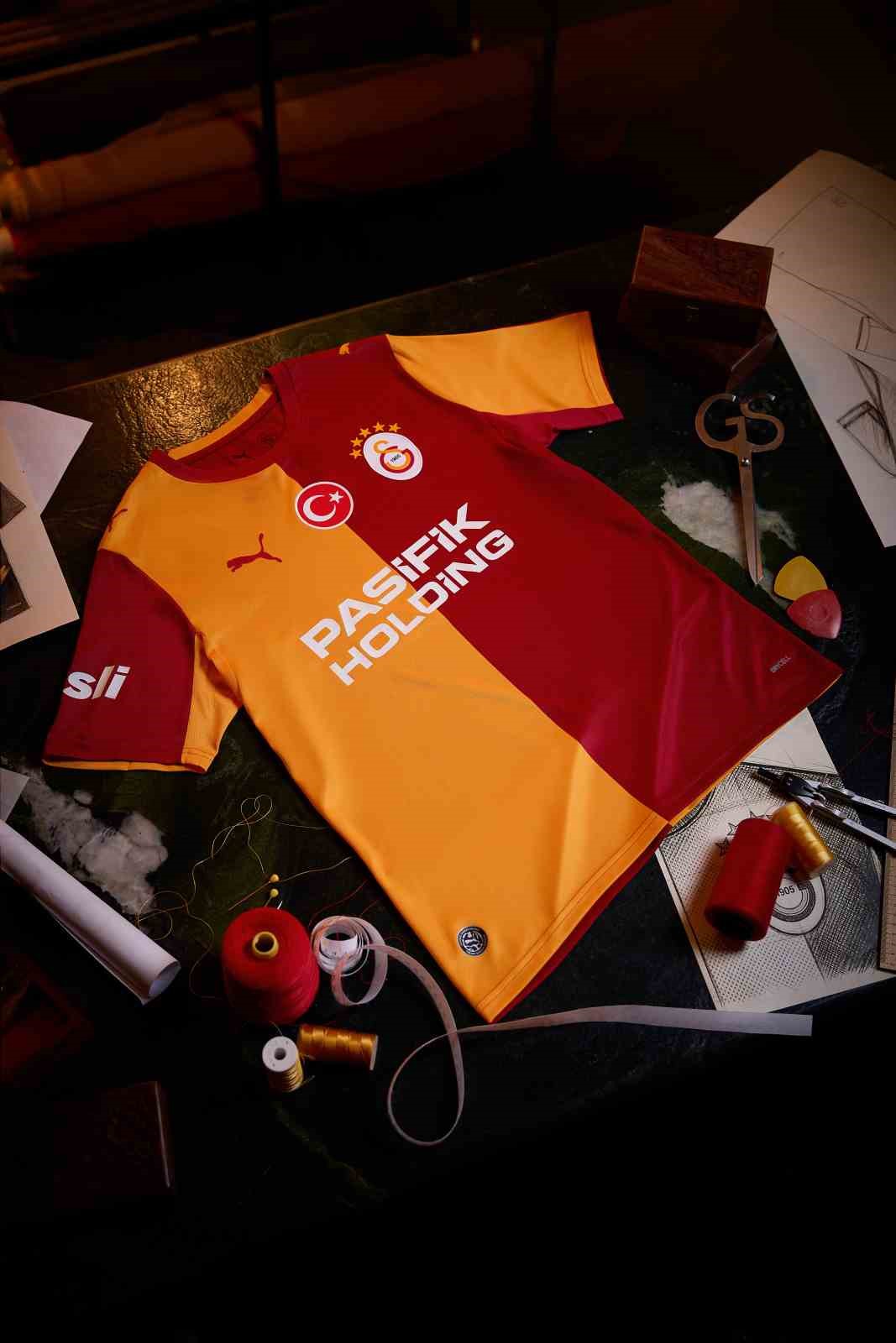 galatasaray yeni sezon formalarini tanitti 0 vKuAb83c