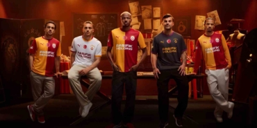 galatasaray-yeni-sezon-formalarini-tanitti-6ve3iQ83.jpg