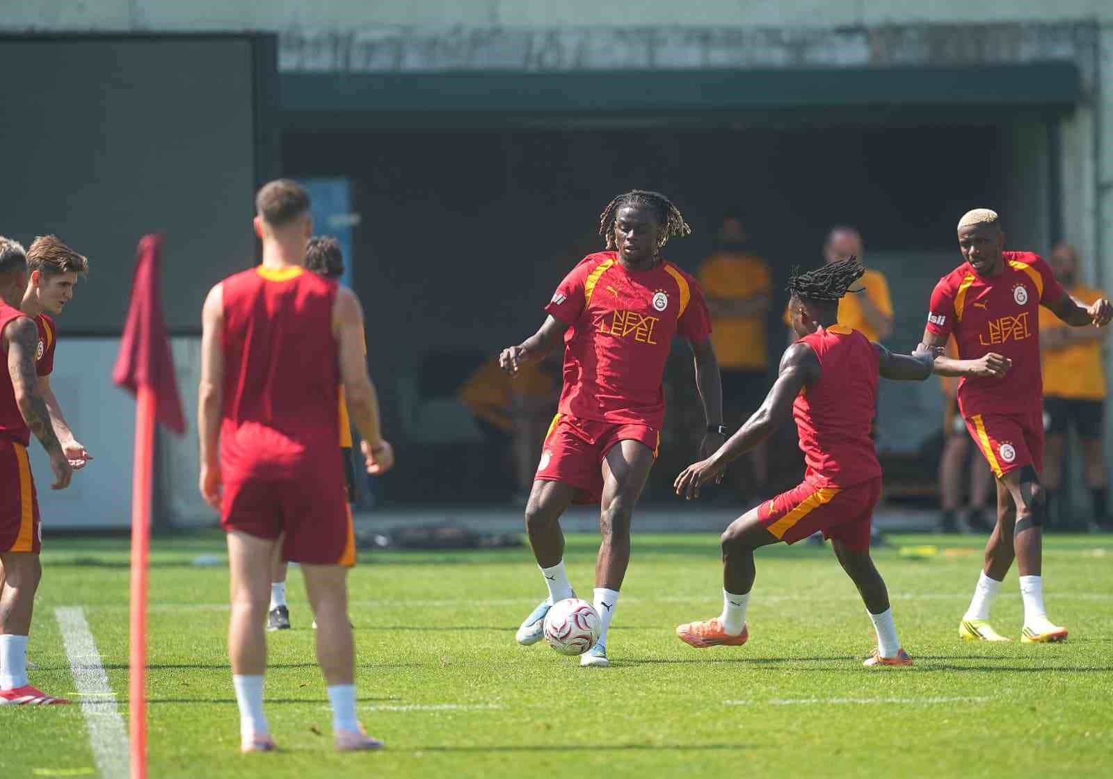 galatasaray yeni sezon hazirliklarina devam etti 0 usQUvJRq