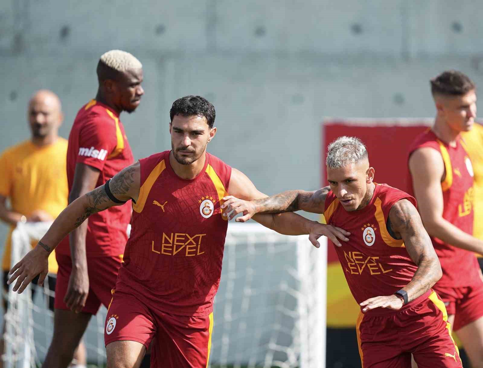Galatasaray, yeni sezon hazırlıklarını sürdürdü 6 galatasaray yeni sezon hazirliklarini surdurdu 2 yVzPeAq7