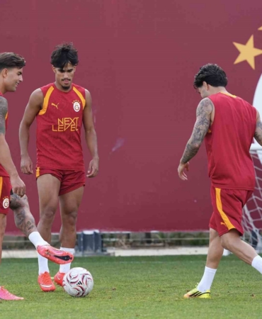 galatasaray-yeni-sezon-hazirliklarini-surdurdu-KsrmWmud.jpg