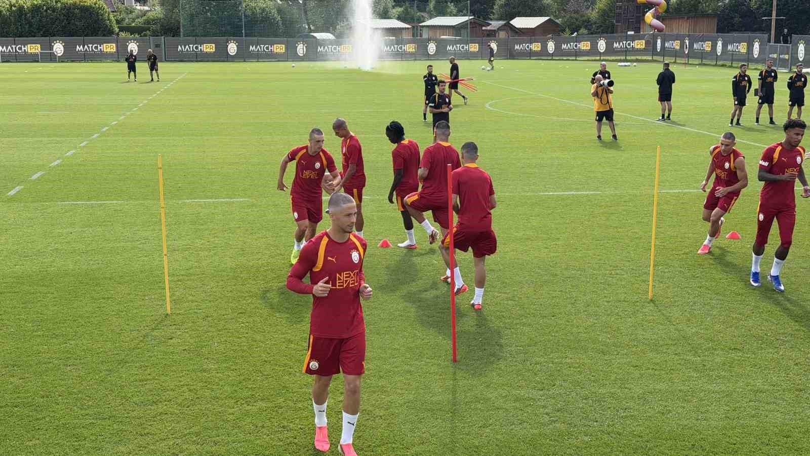 galatasaray yeni sezon hazirliklarini surduruyor 0 Ga6VOhHv