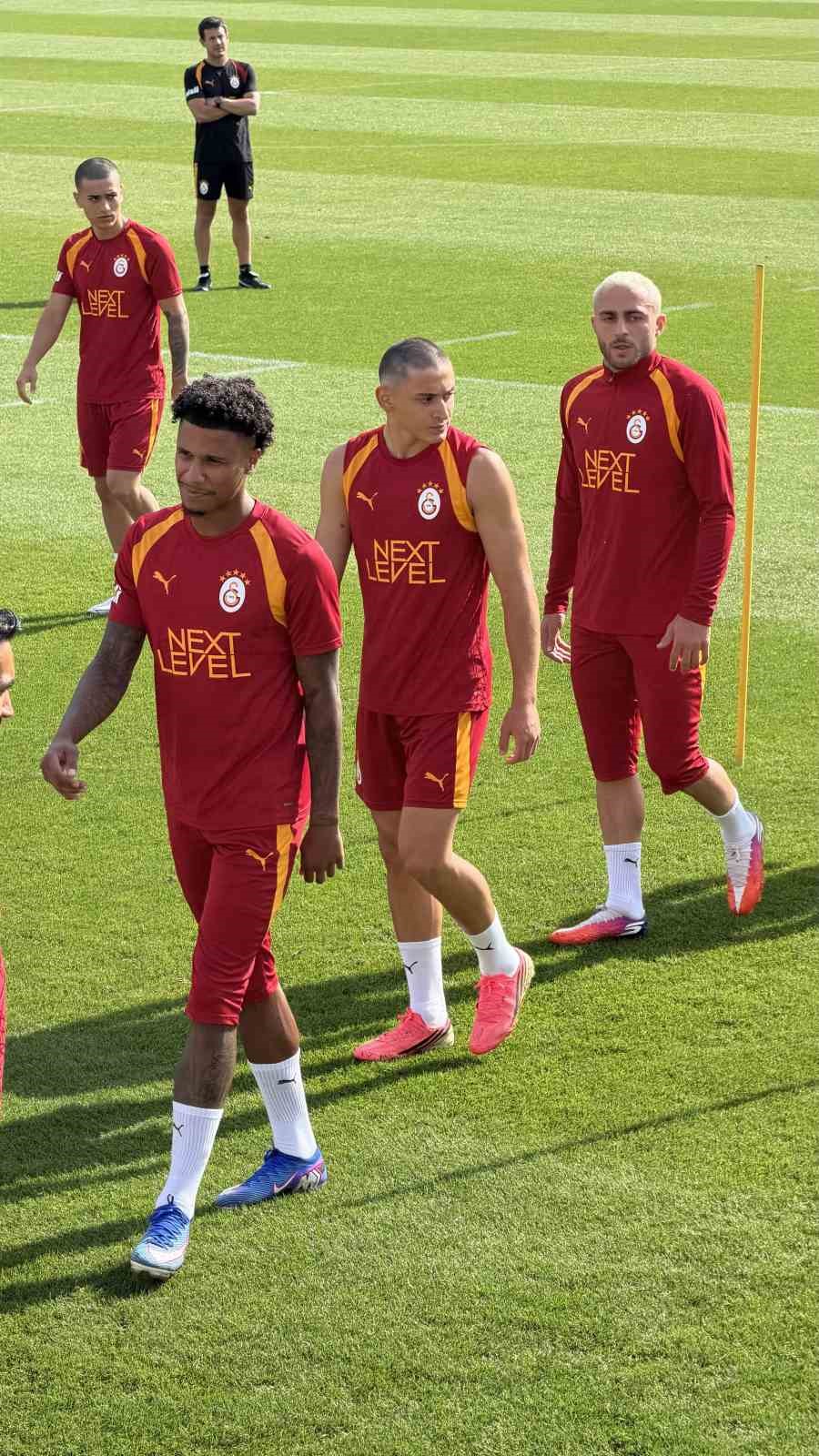 galatasaray yeni sezon hazirliklarini surduruyor 7 NJ8WUY1u