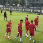 galatasaray-yeni-sezon-hazirliklarini-surduruyor-W7rzeCmS.jpg