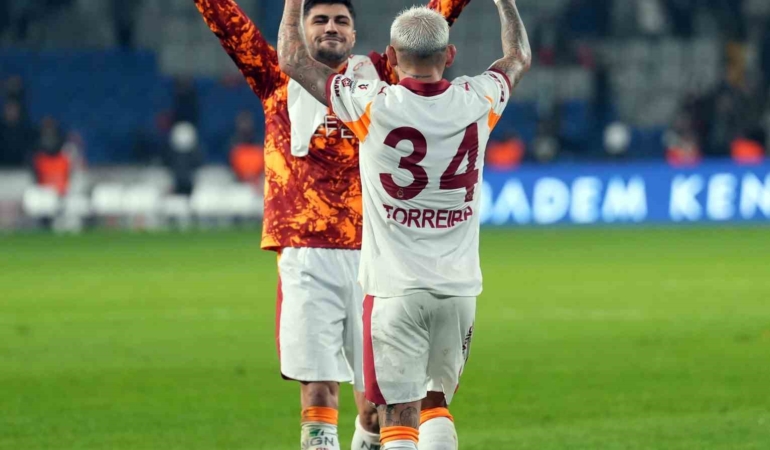 galatasaray-yenilmezlik-serisini-17ye-cikardi-LFhUKwaB.jpg