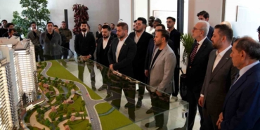 galatasaray-yonetim-kurulu-teknik-heyet-ve-futbolcular-rams-park-house-maslak-satis-ofisini-ziyaret-Rnt9SiC1.jpg