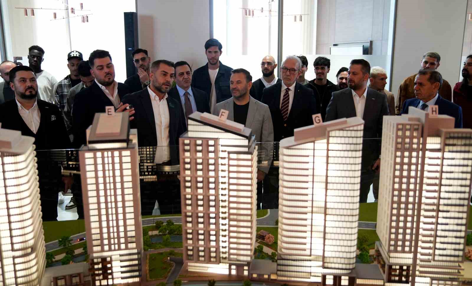 Galatasaray Yönetim Kurulu, teknik heyet ve futbolcular, RAMS Park House Maslak Satış Ofisi’ni ziyaret etti 7 galatasaray yonetim kurulu teknik heyet ve futbolcular rams park house maslak satis ofisini ziyaret dU1JE9mI