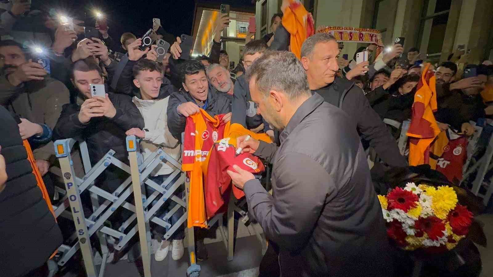 galatasaraya rizede coskulu karsilama 1 298f3v8y