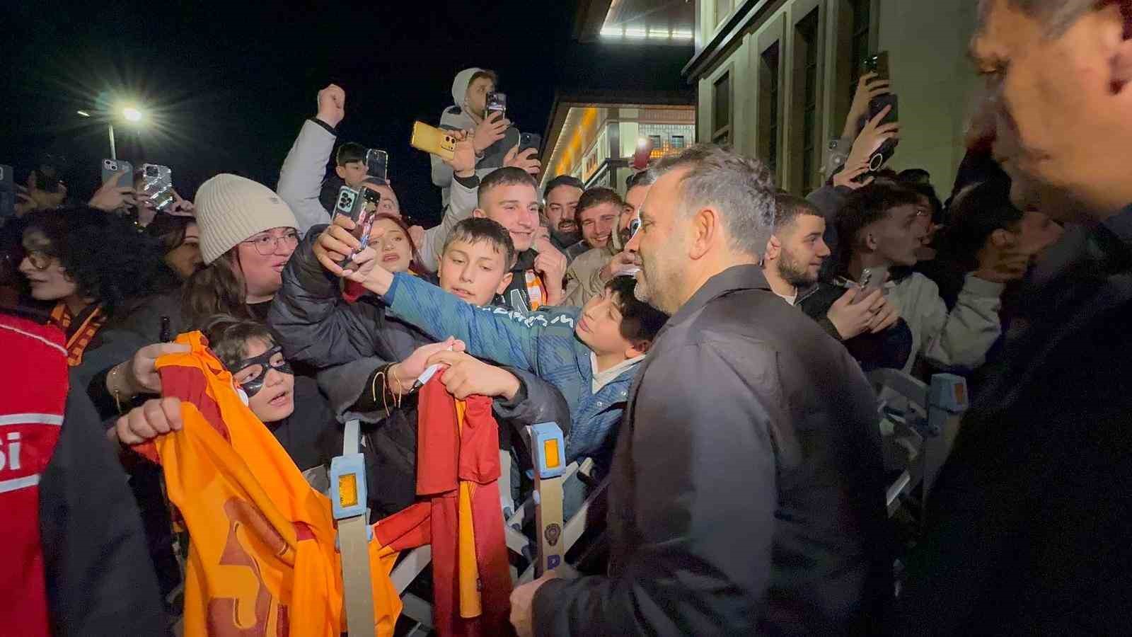 galatasaraya rizede coskulu karsilama 3 JiYfL1PN