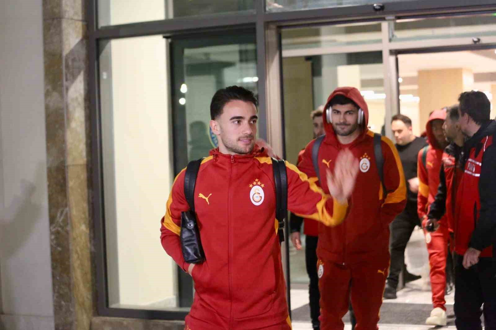 galatasaraya rizede coskulu karsilama 5 1ntvF4Rr