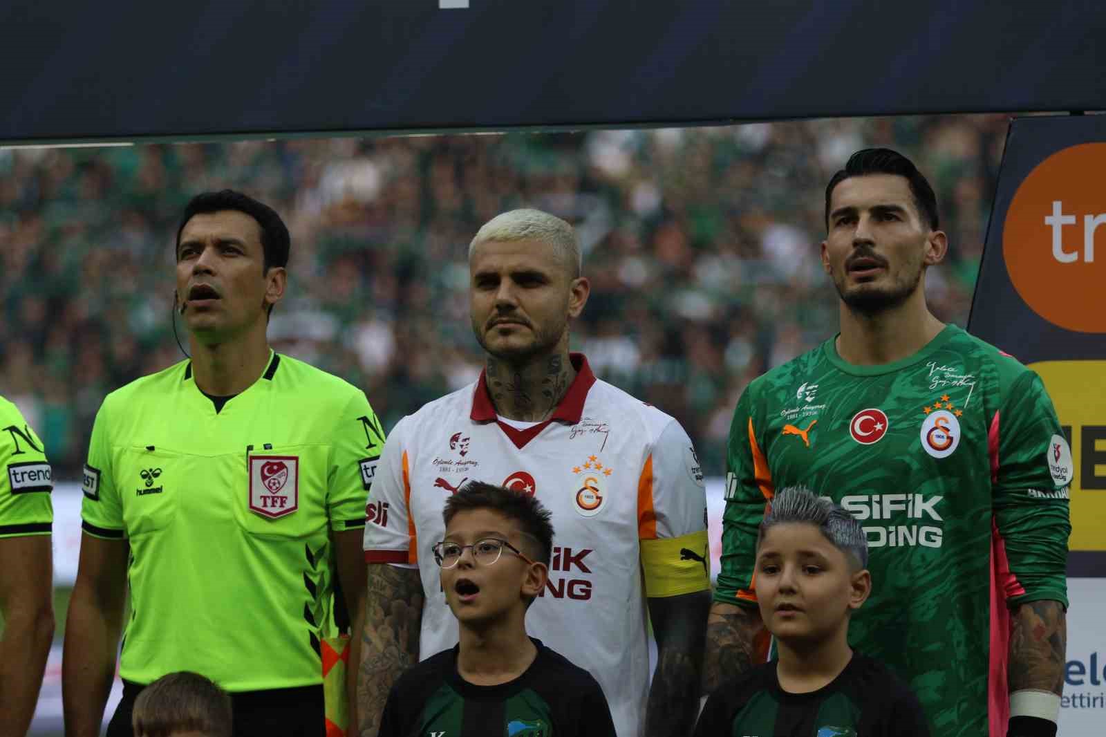 galatasarayda 2 degisiklik 1 YOGk78ad