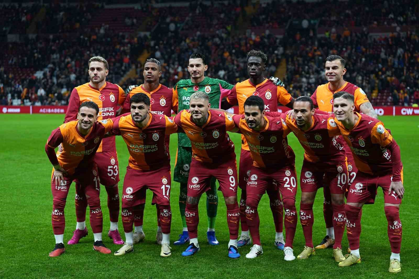 galatasarayda 2 degisiklik 3 5jWNbr6t