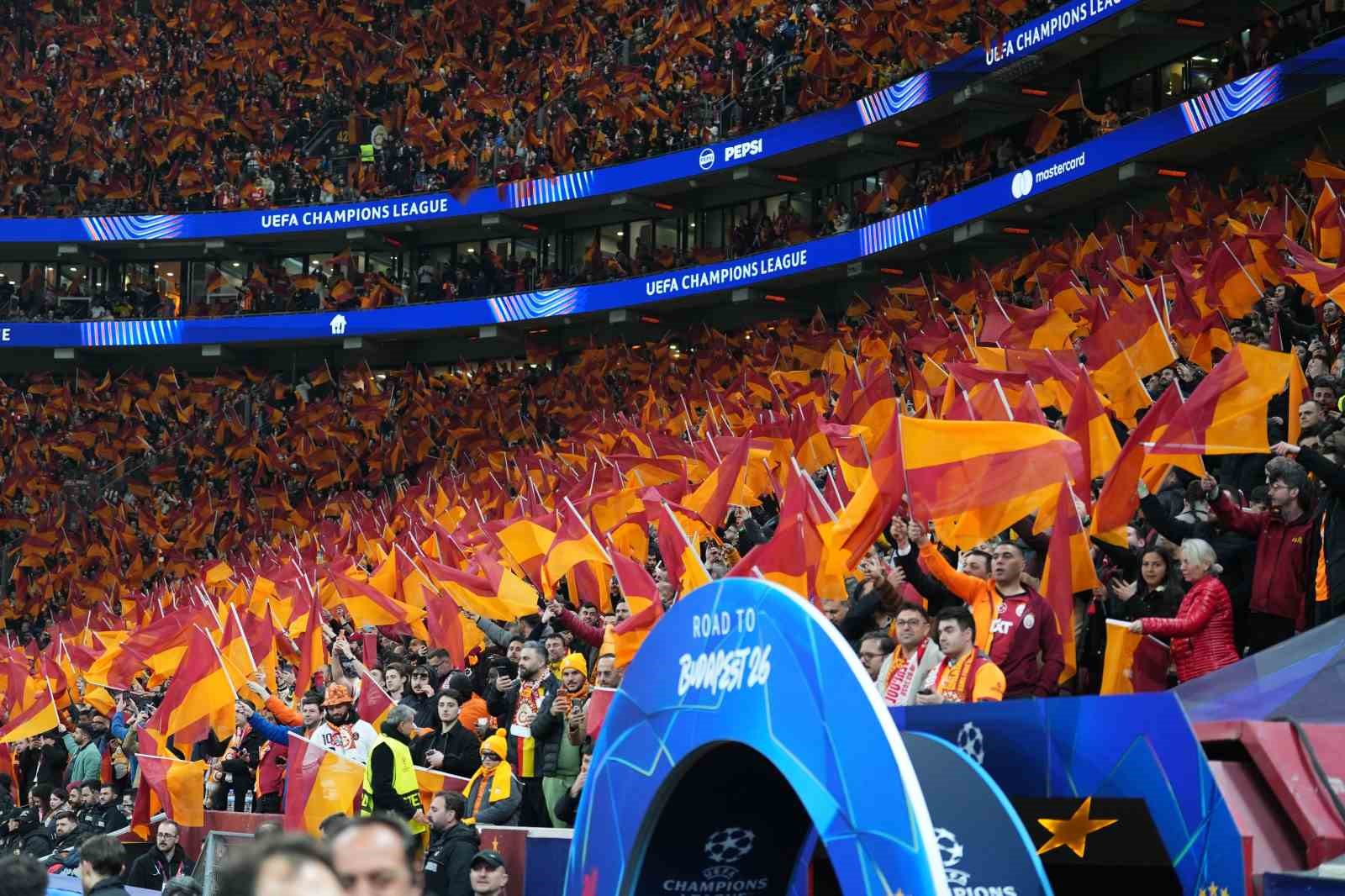 galatasarayda 2 degisiklik 3 PBtLIpyq