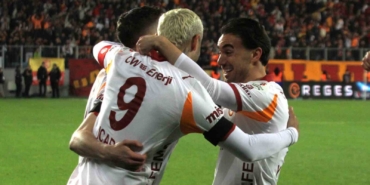 galatasarayda-2-degisiklik-anWiWOaN.jpg