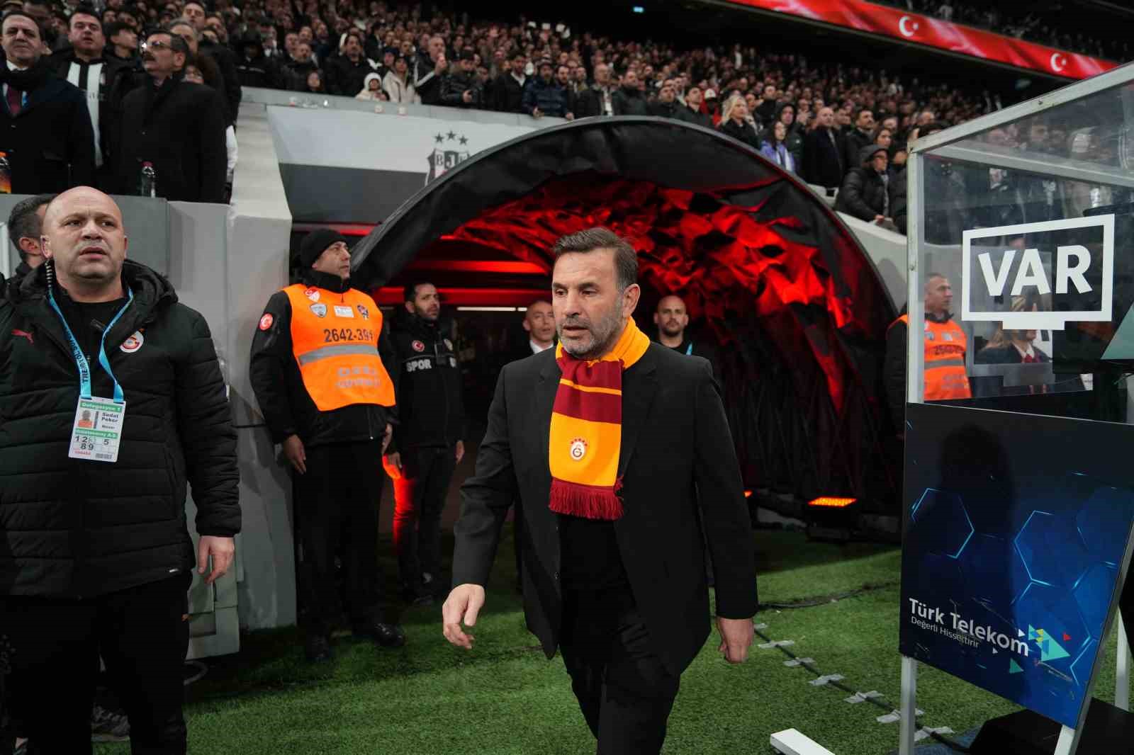 galatasarayda 4 degisiklik 2 2MRn9ZXs