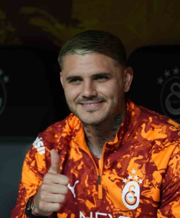 galatasarayda-4-degisiklik-ZI86f8BT.jpg