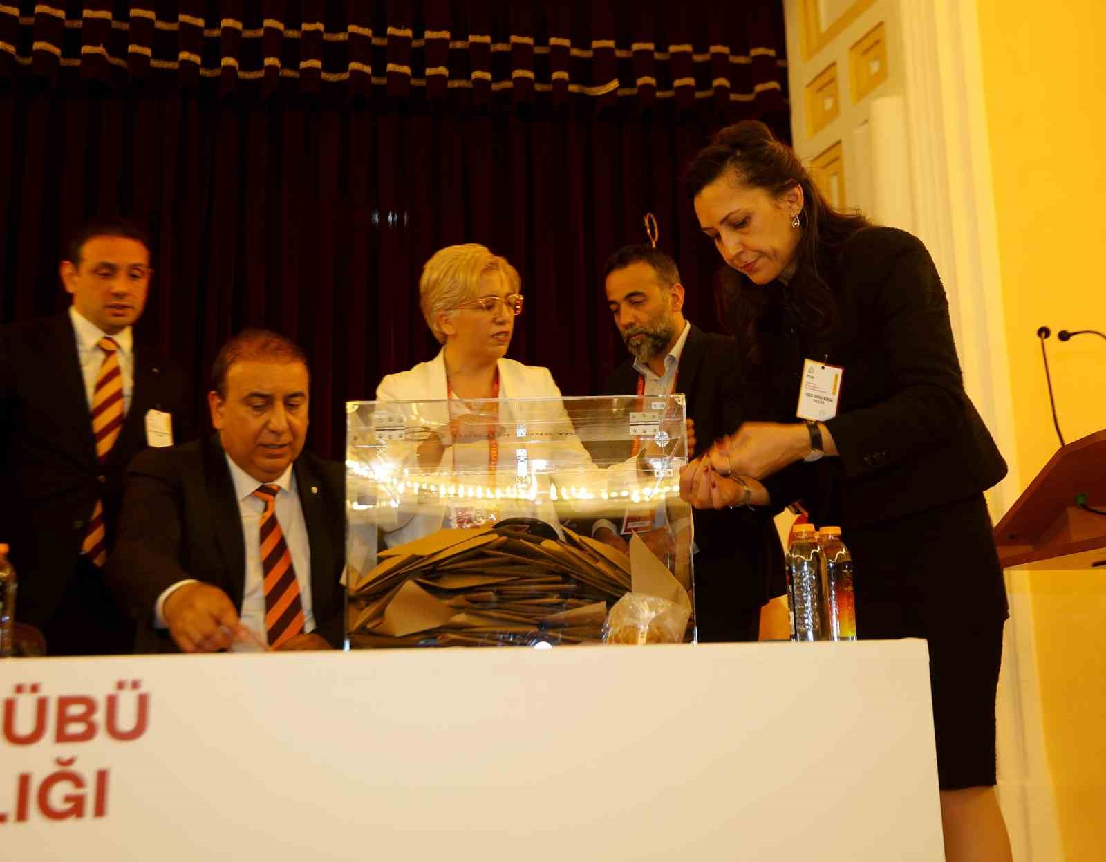 galatasarayda 4 dursun ozbek donemi 11