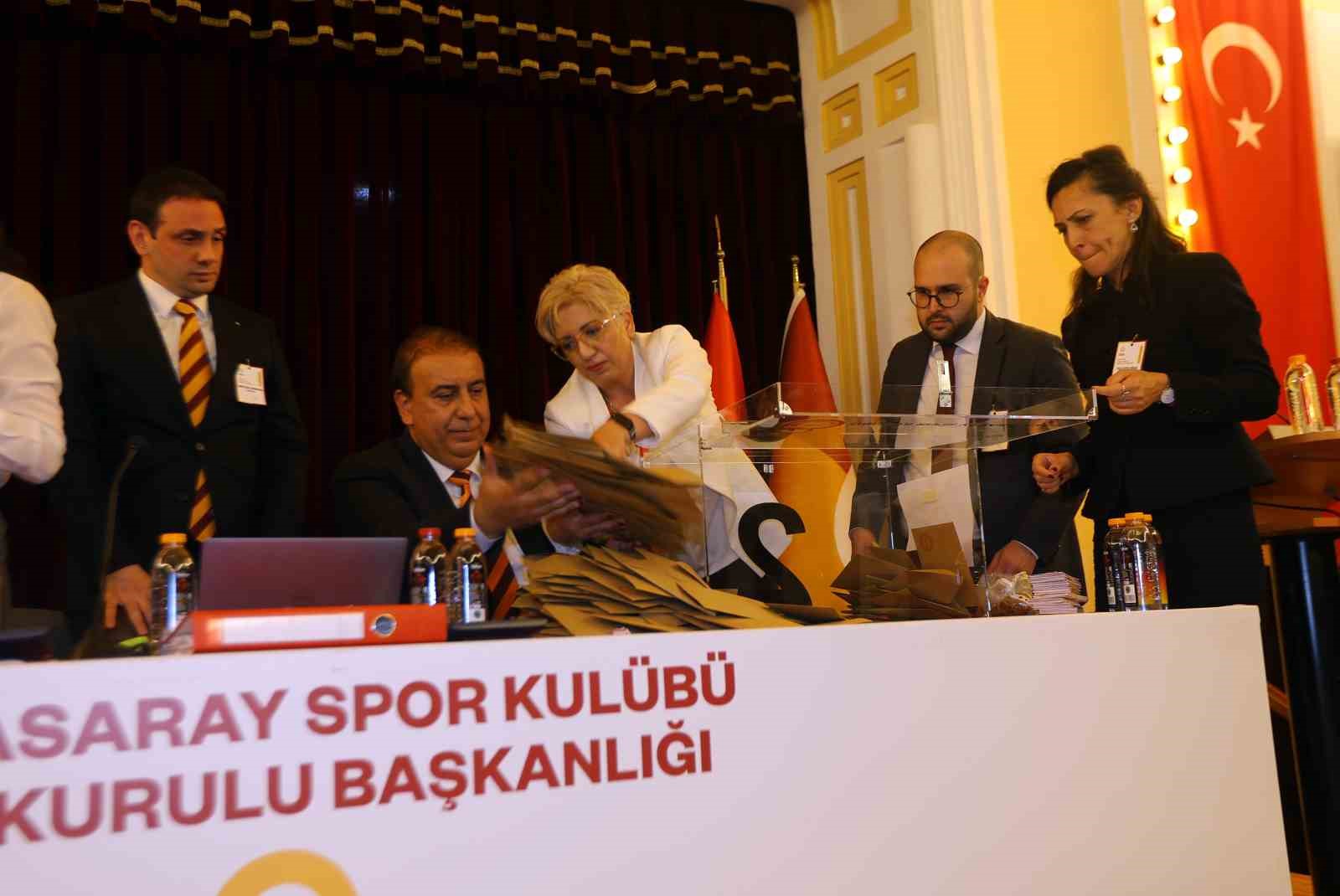 galatasarayda 4 dursun ozbek donemi 13 DmsZVvWu