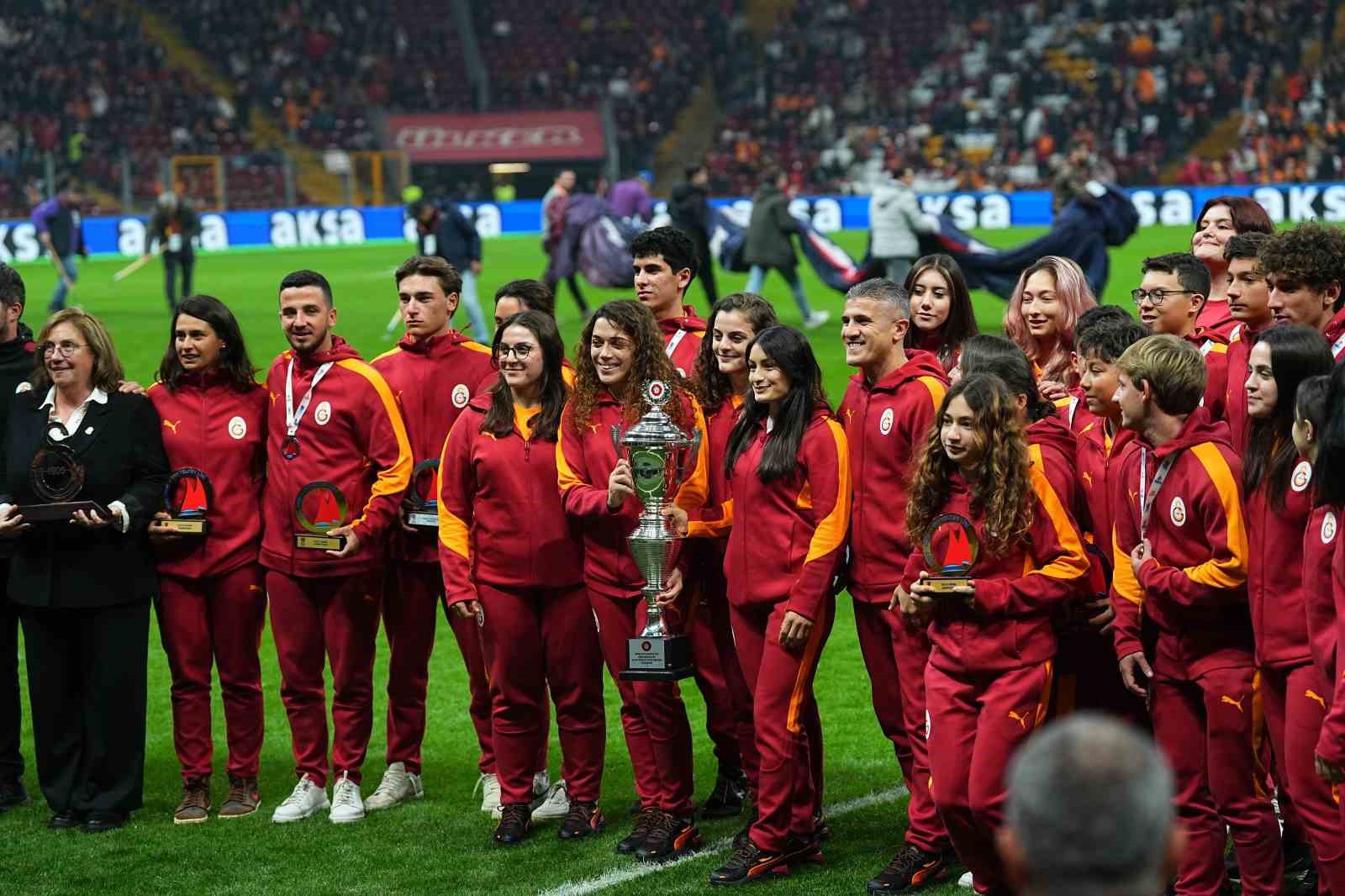 galatasarayda 5 degisiklik 2 3UIFvp6T