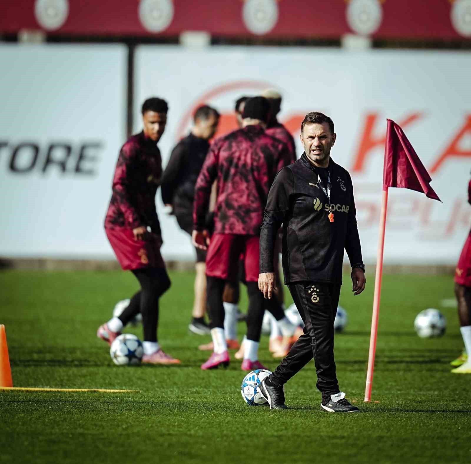 galatasarayda ajax macinin hazirliklari devam etti 0 ce6lGpWJ