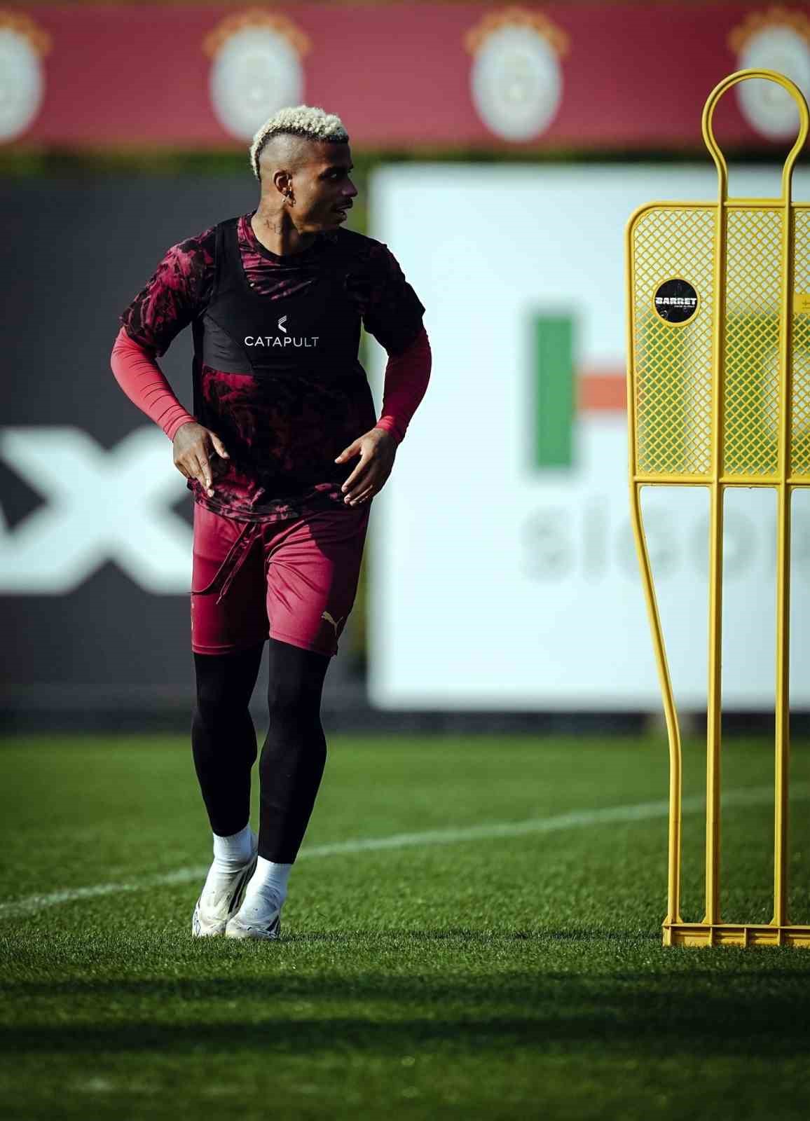 galatasarayda ajax macinin hazirliklari devam etti 3 g1cK38gV