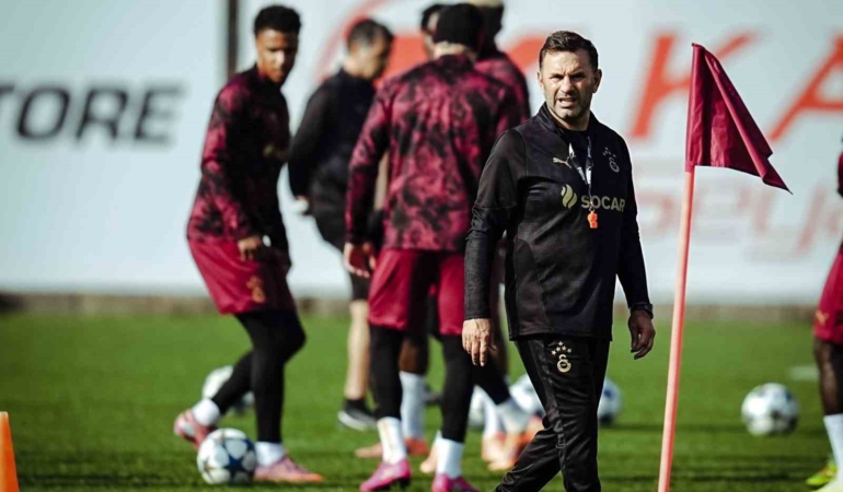 galatasarayda-ajax-macinin-hazirliklari-devam-etti-IbKqKbj9.jpg