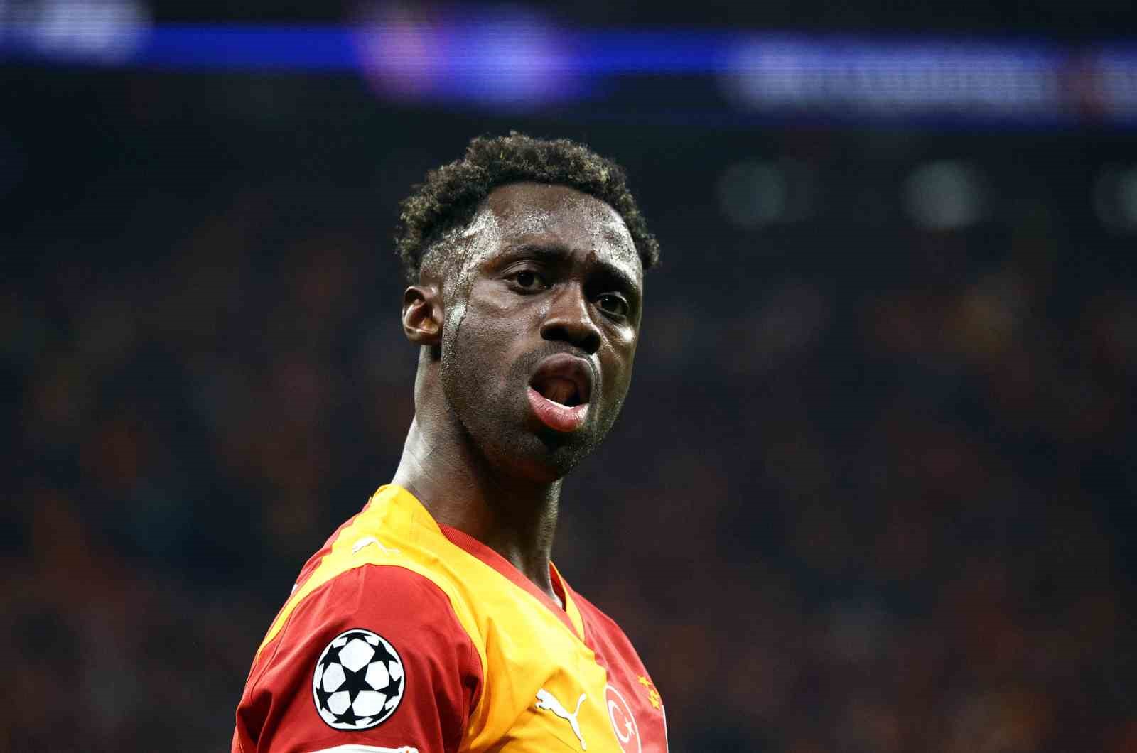 galatasarayda davinson sanchez cezali duruma dustu 1 lYJ1F5g4